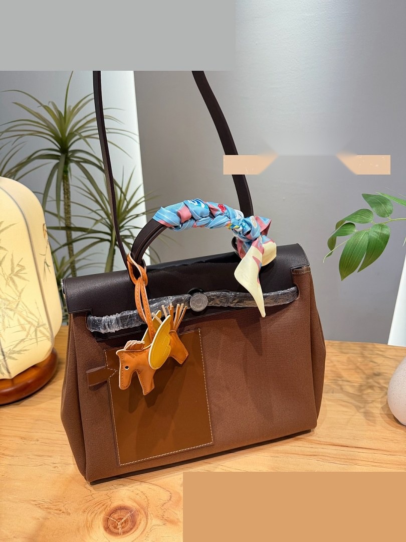 HM Bag 202