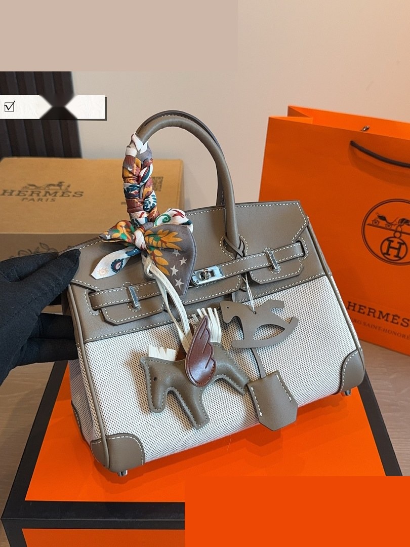 HM Bag 379