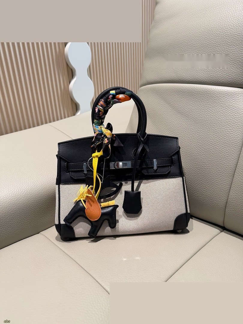 HM Bag 382