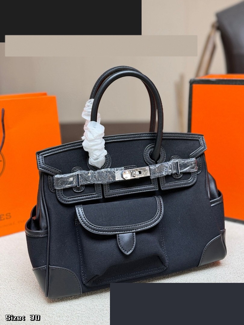 HM Bag 443