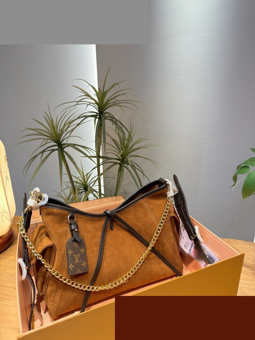 LV Bag 064