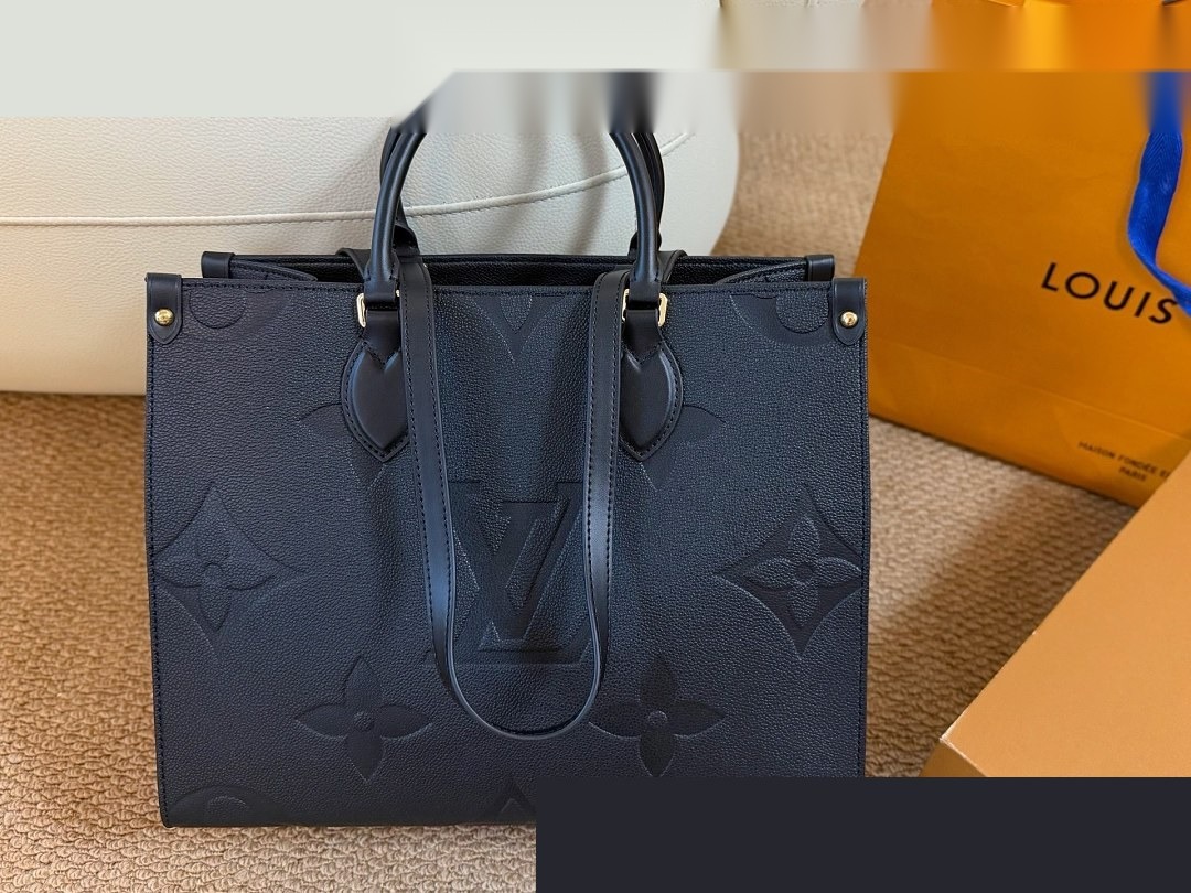 LV Bag 113