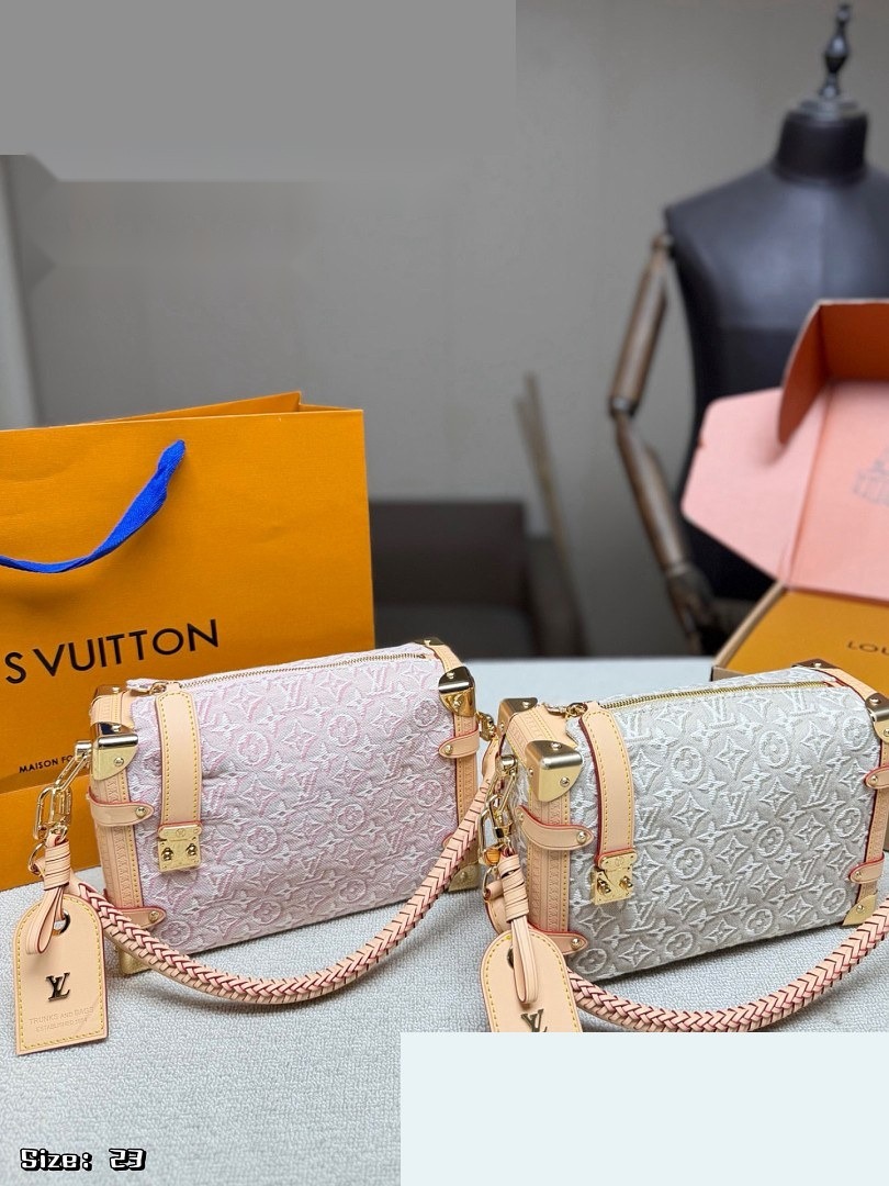 LV Bag 492