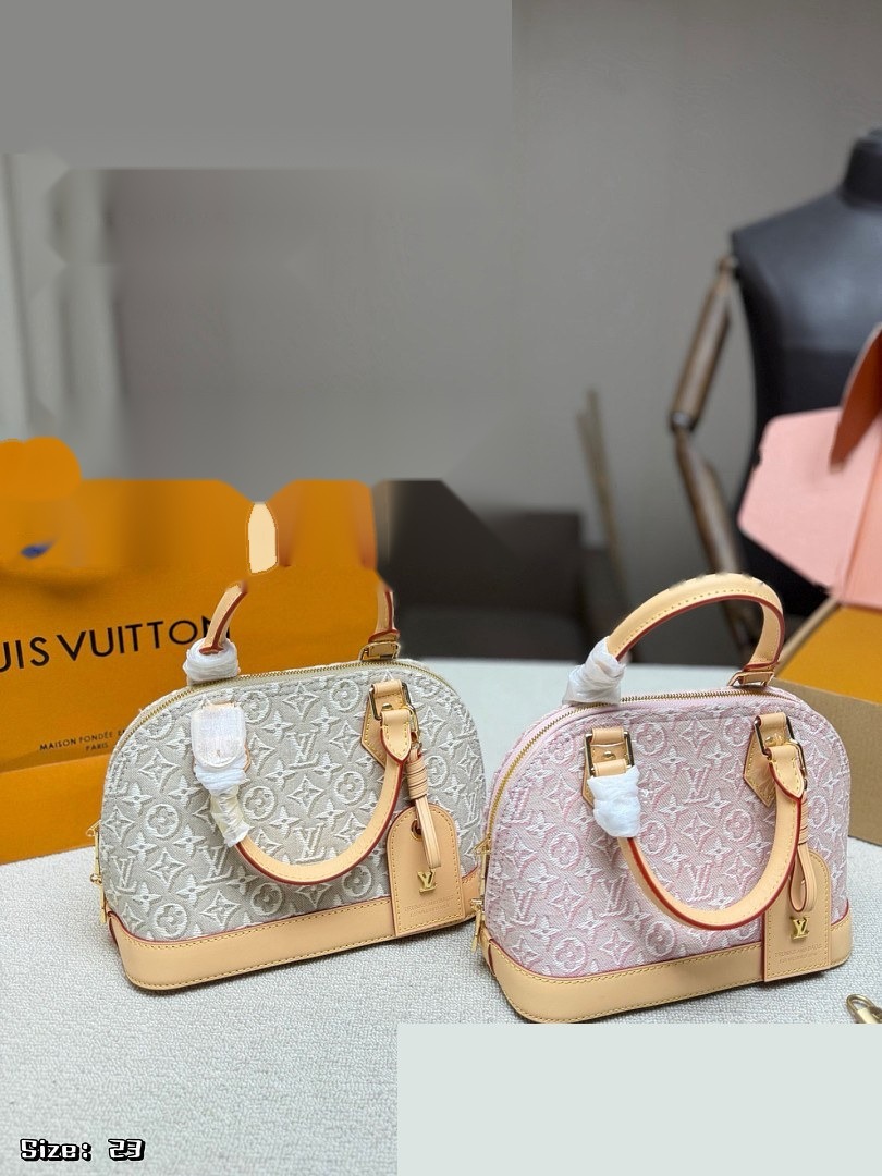 LV Bag 520
