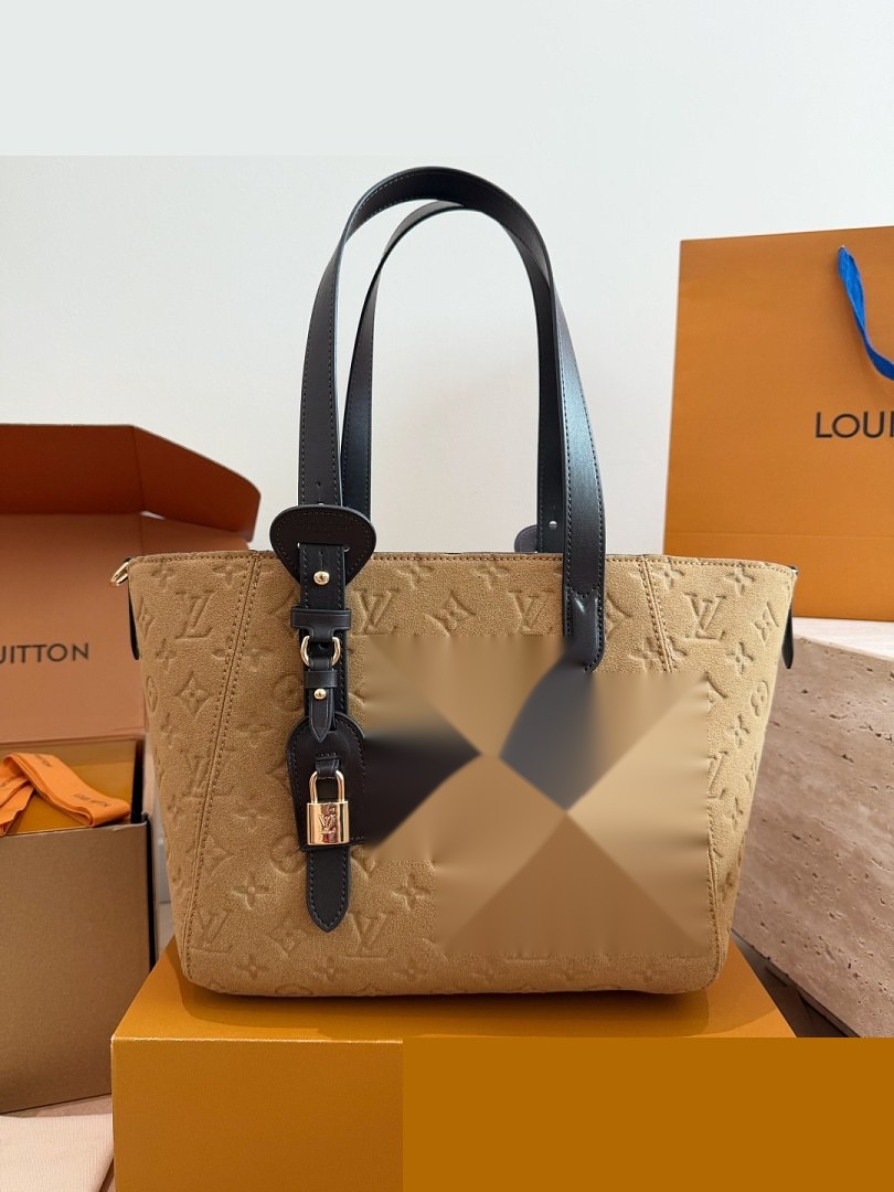 LV Bag 567