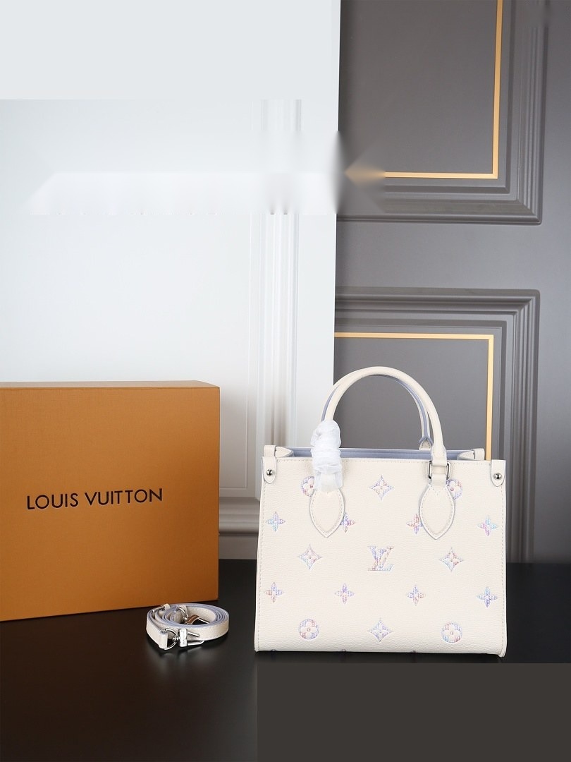 LV Bag 596