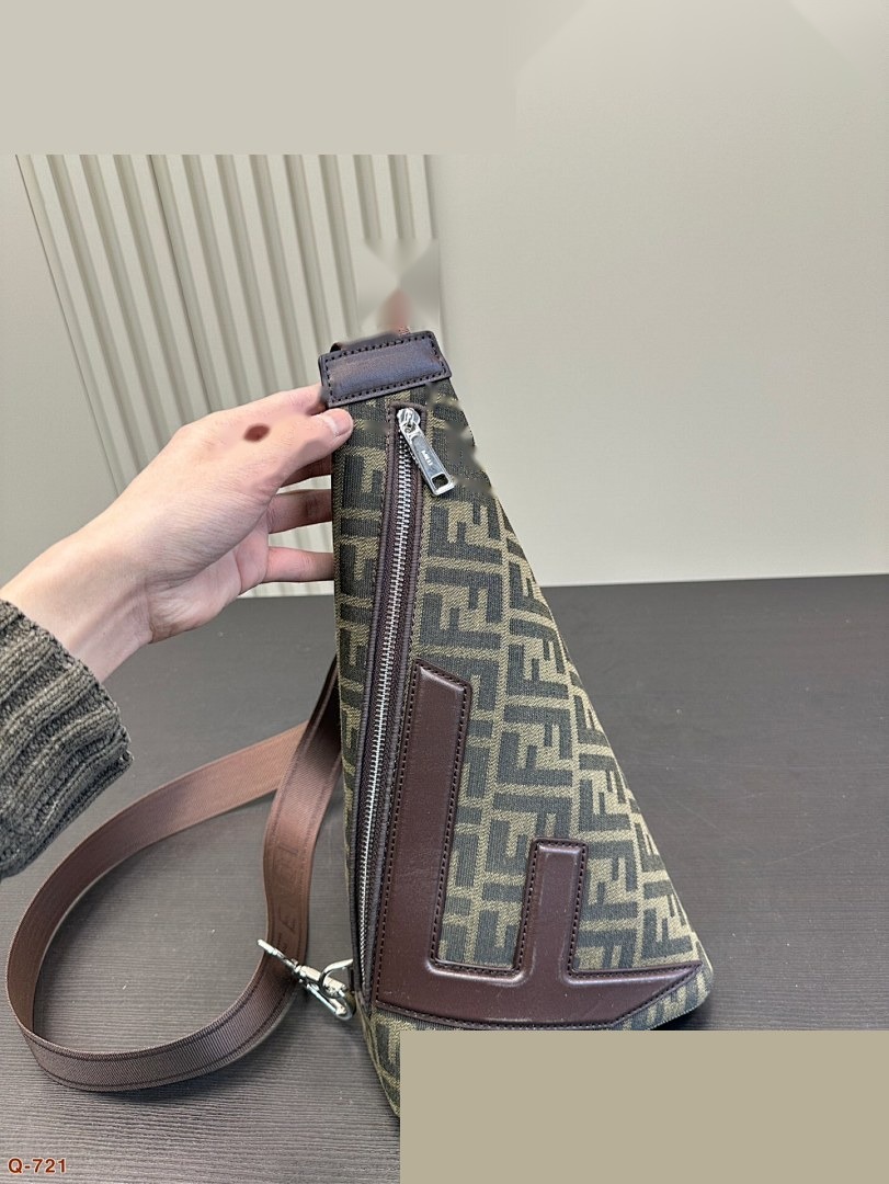 MEN Bag 477
