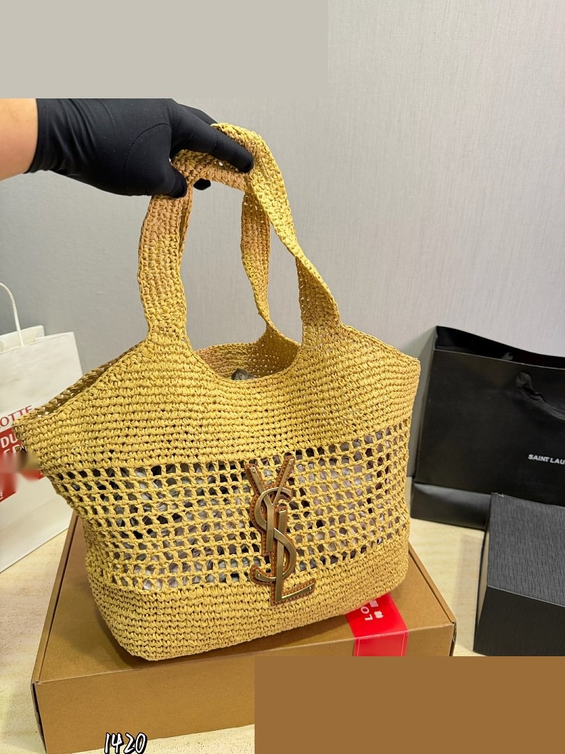 YSL Bag 220